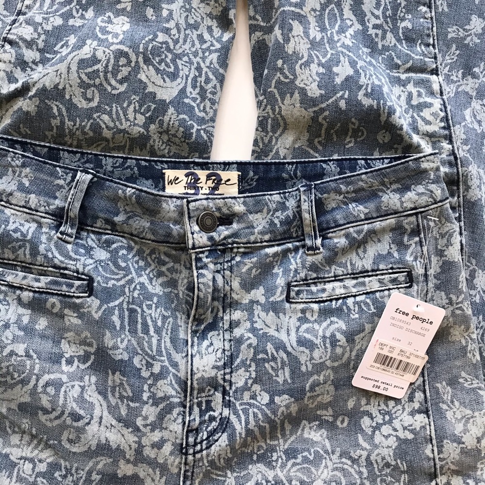 Free People Dream Lover Flare Printed Jeans NWT - Picture 8 of 9